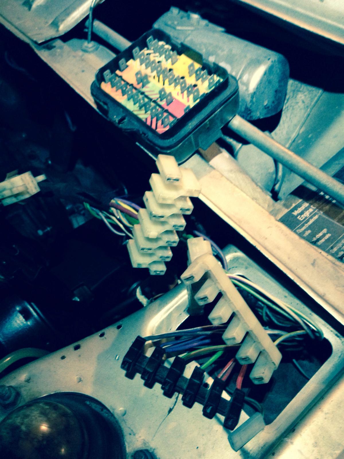 Fuse box help - BMW 2002 General Discussion - BMW 2002 FAQ Fuse box help - BMW 2002 General Discussion - BMW 2002 FAQ